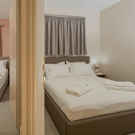 Cypress Village - Lux 5' From Daratsos